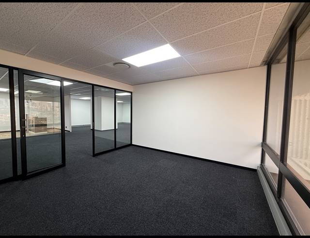 265M² OFFICE TO LET IN BRAAMFONTEIN WERF